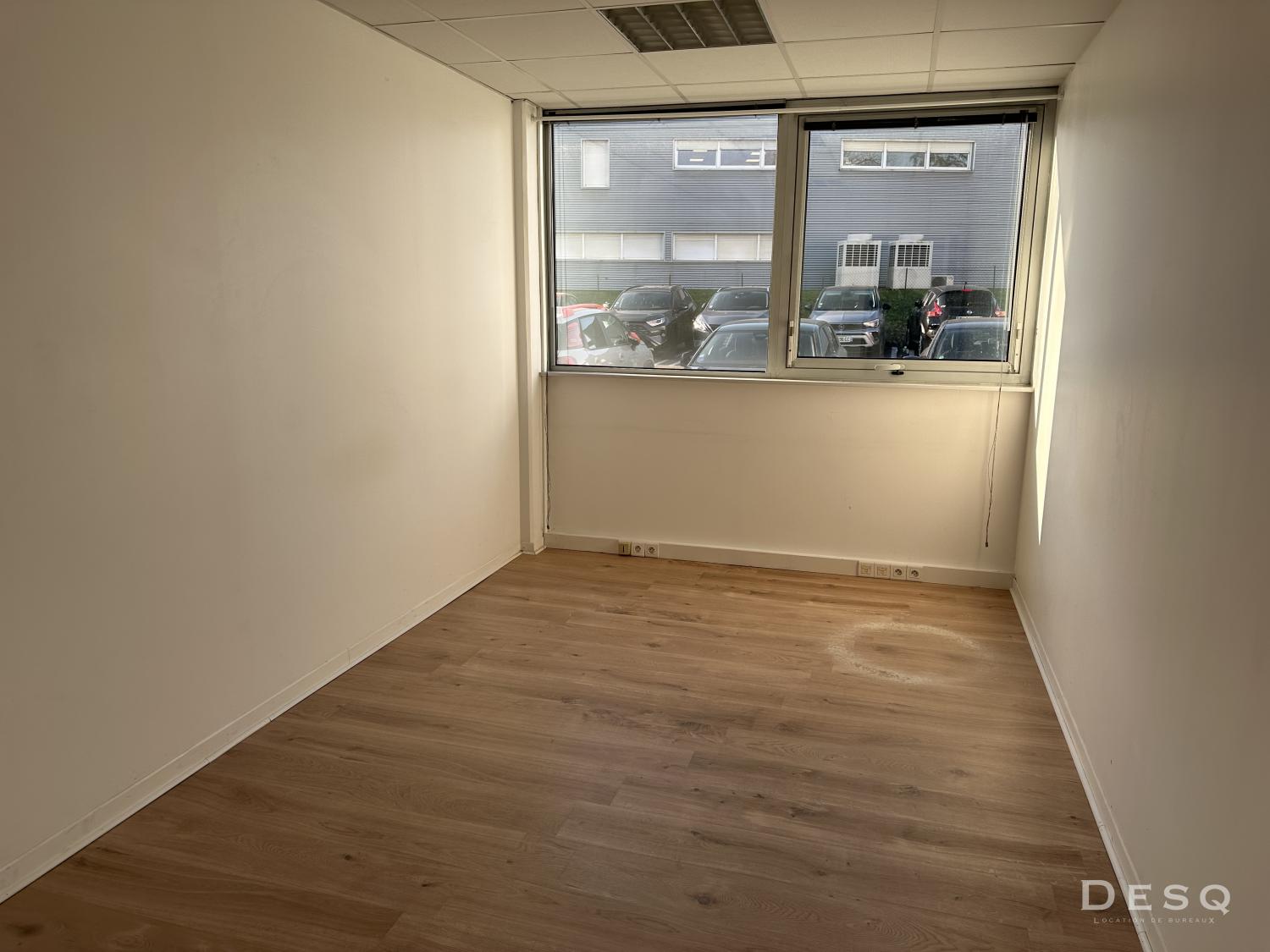 Bureau à louer de 17m2 sur Lormont - Bordeaux Rive Droite - DESQ